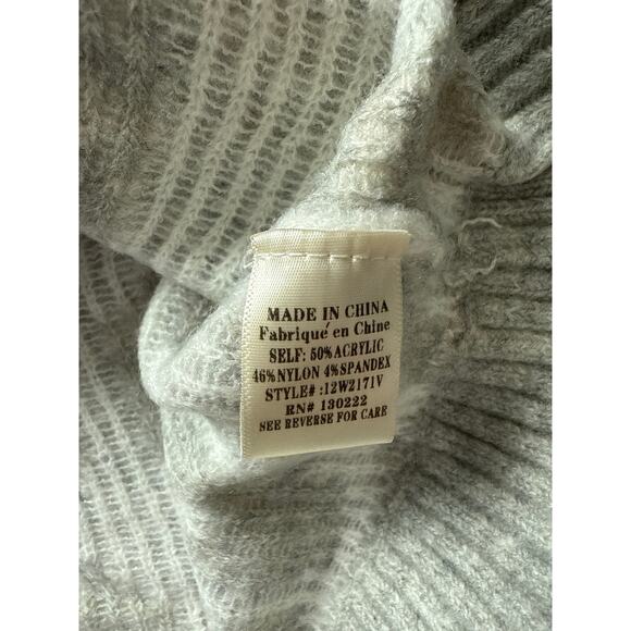 Very J Animal Print Button Down Cardigan Sweater Gray Size Large - Picture 10 of 10